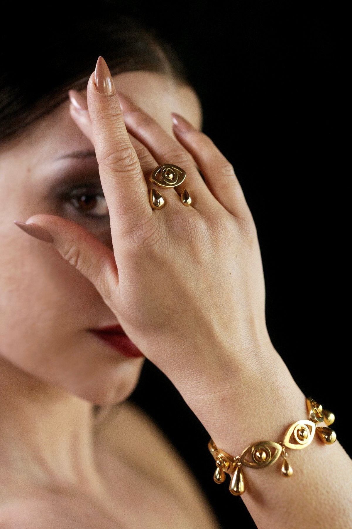 Voyance golden bracelet